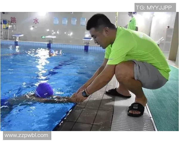 蛙泳运动员的训练秘笈与技巧分享:如何在比赛中突破自我极限