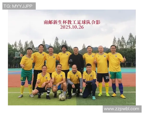 中国足球明星风采展示与成就简介，领略他们在绿茵场上的辉煌瞬间